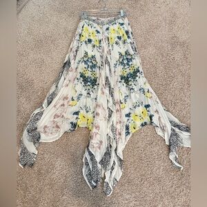 Free People Asymmetrical boho maxi Floral Skirt - White, Yellow, Blue Size S